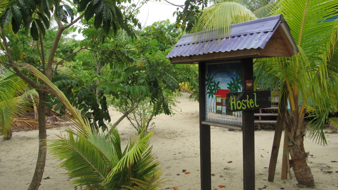 Anda Di Hows Hostel Placencia Exterior foto
